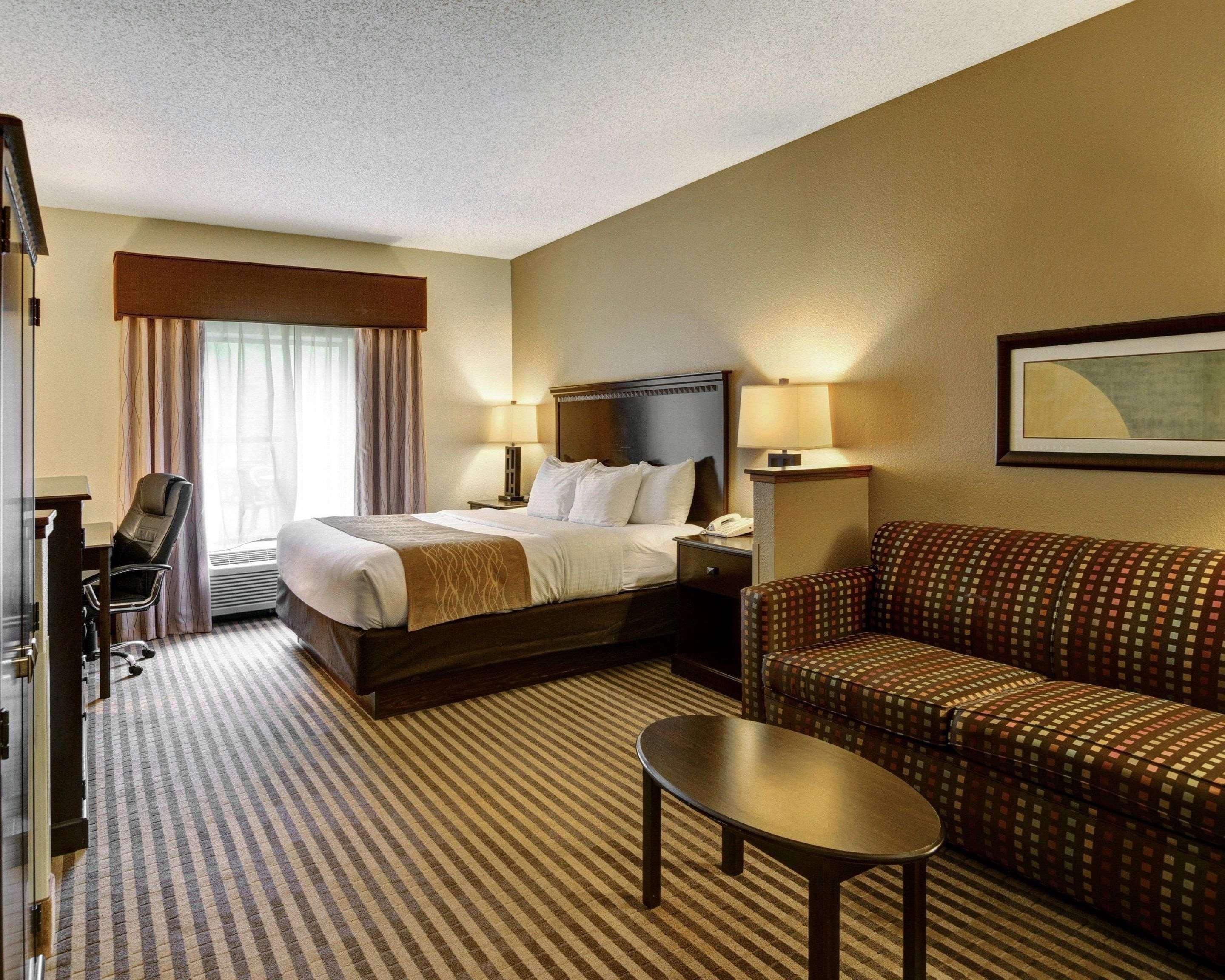 Comfort Inn & Suites Hot Springs Central Екстер'єр фото