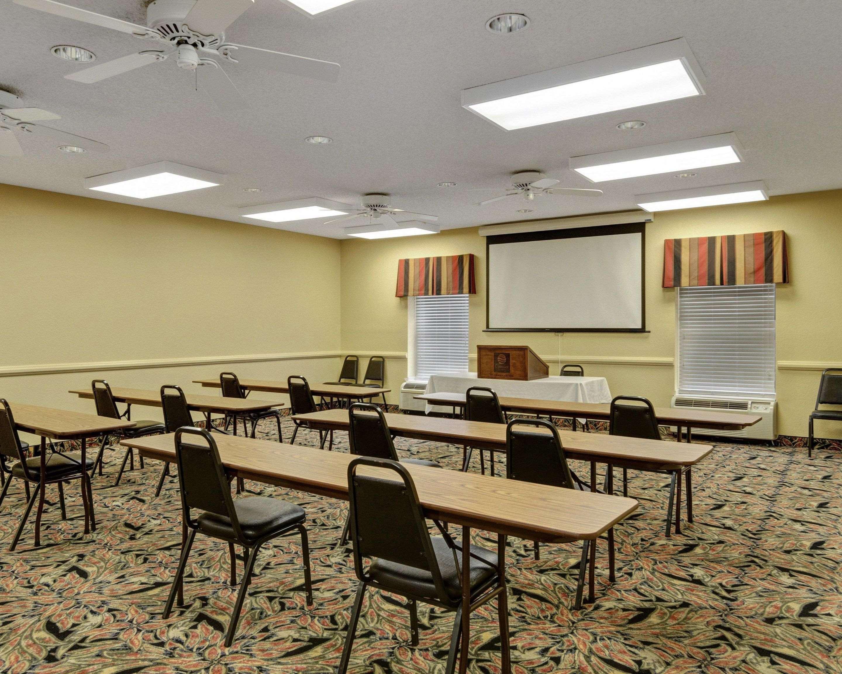 Comfort Inn & Suites Hot Springs Central Екстер'єр фото
