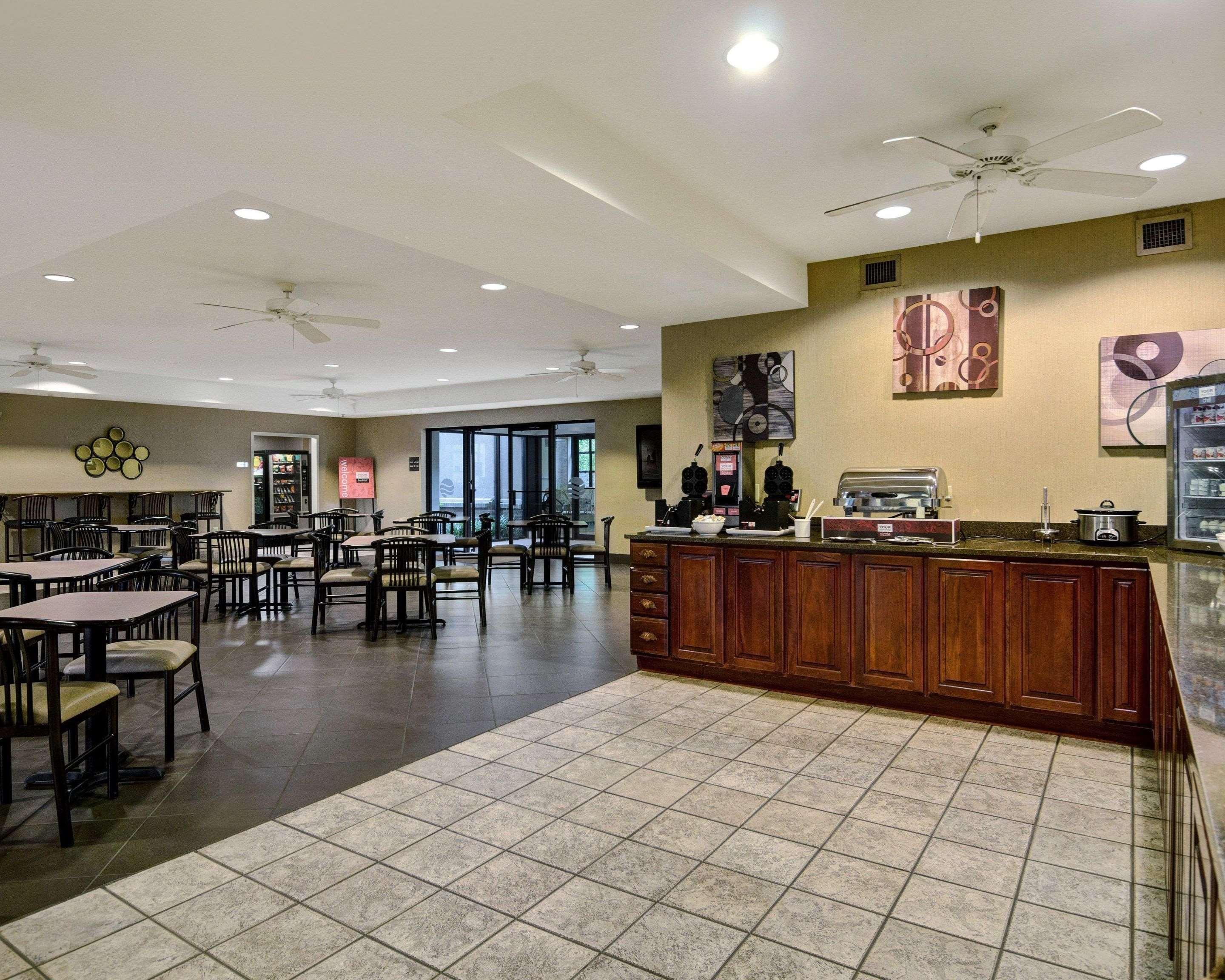 Comfort Inn & Suites Hot Springs Central Екстер'єр фото