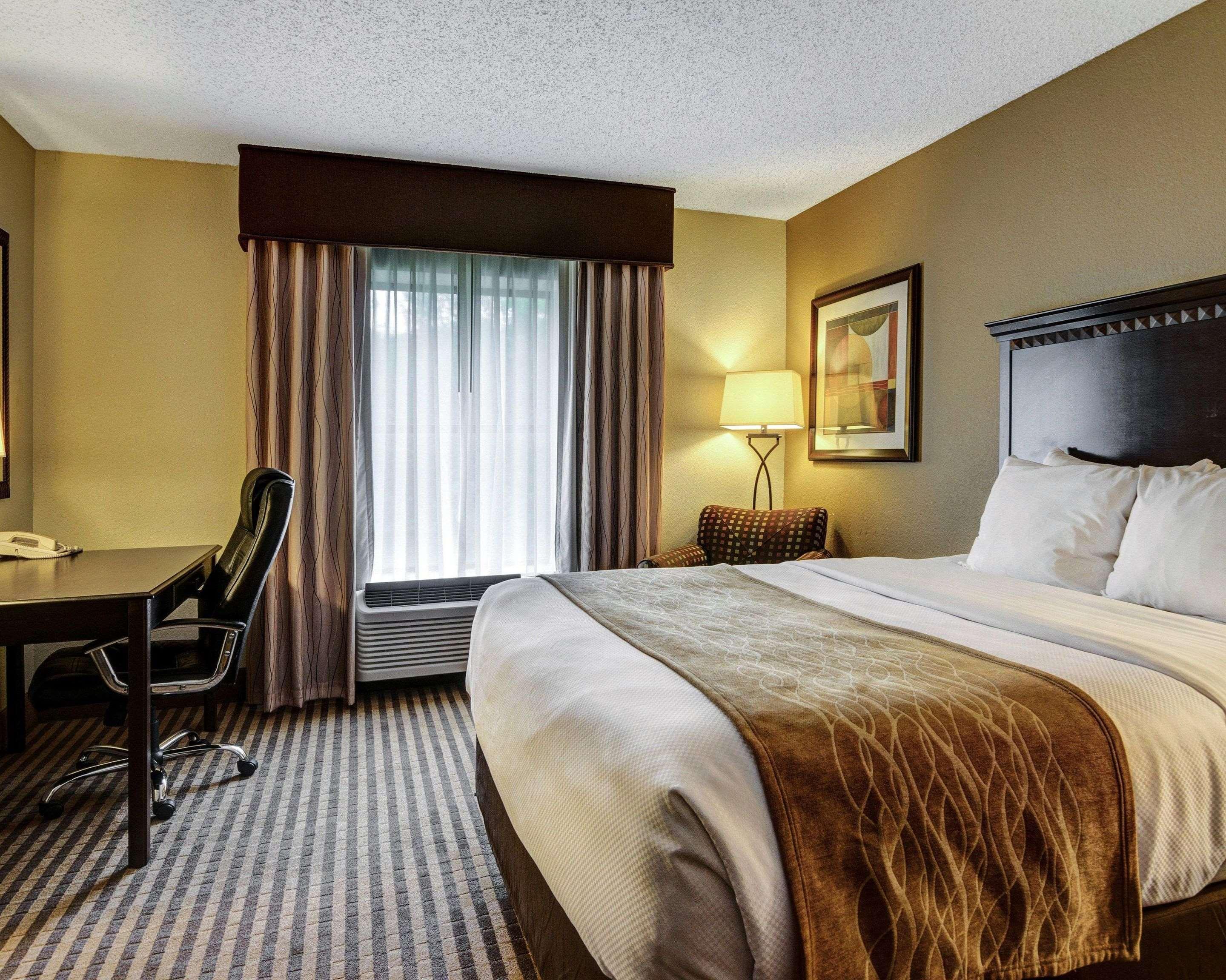 Comfort Inn & Suites Hot Springs Central Екстер'єр фото