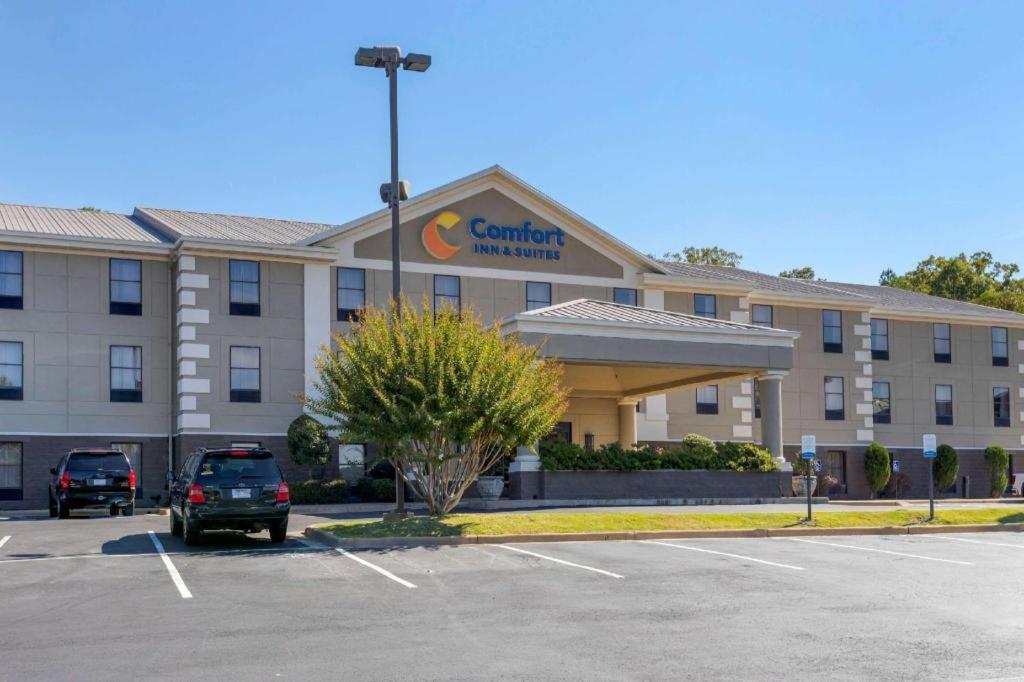 Comfort Inn & Suites Hot Springs Central Екстер'єр фото
