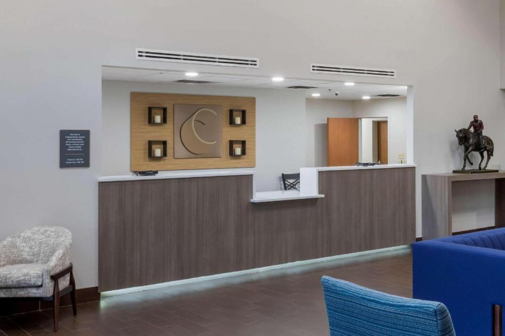Comfort Inn & Suites Hot Springs Central Екстер'єр фото