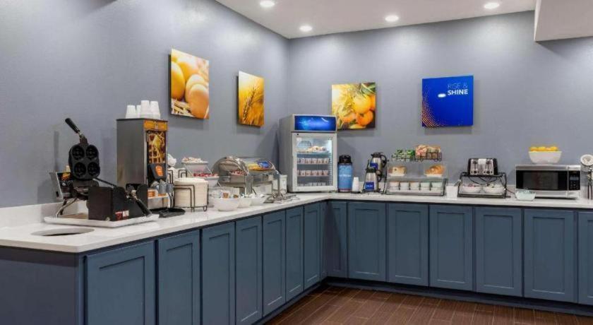 Comfort Inn & Suites Hot Springs Central Екстер'єр фото