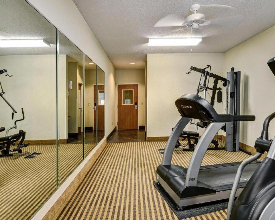 Comfort Inn & Suites Hot Springs Central Екстер'єр фото