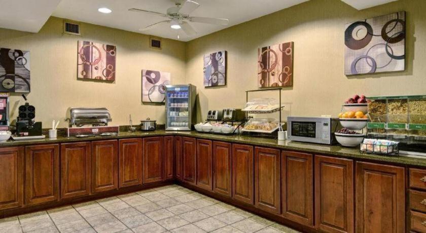 Comfort Inn & Suites Hot Springs Central Екстер'єр фото